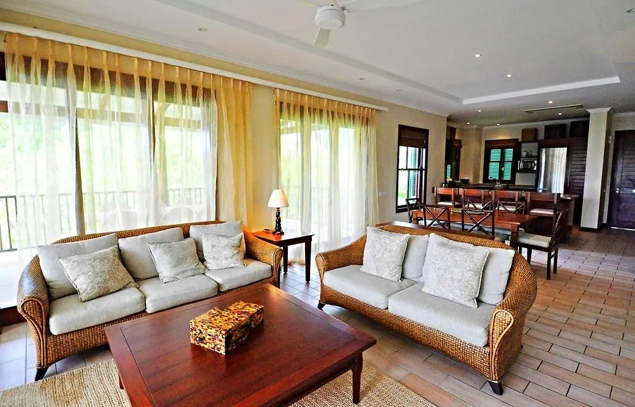 アパート Eden Island, Beach Front, Luxury, 3 Bed Ensuite, Wifi